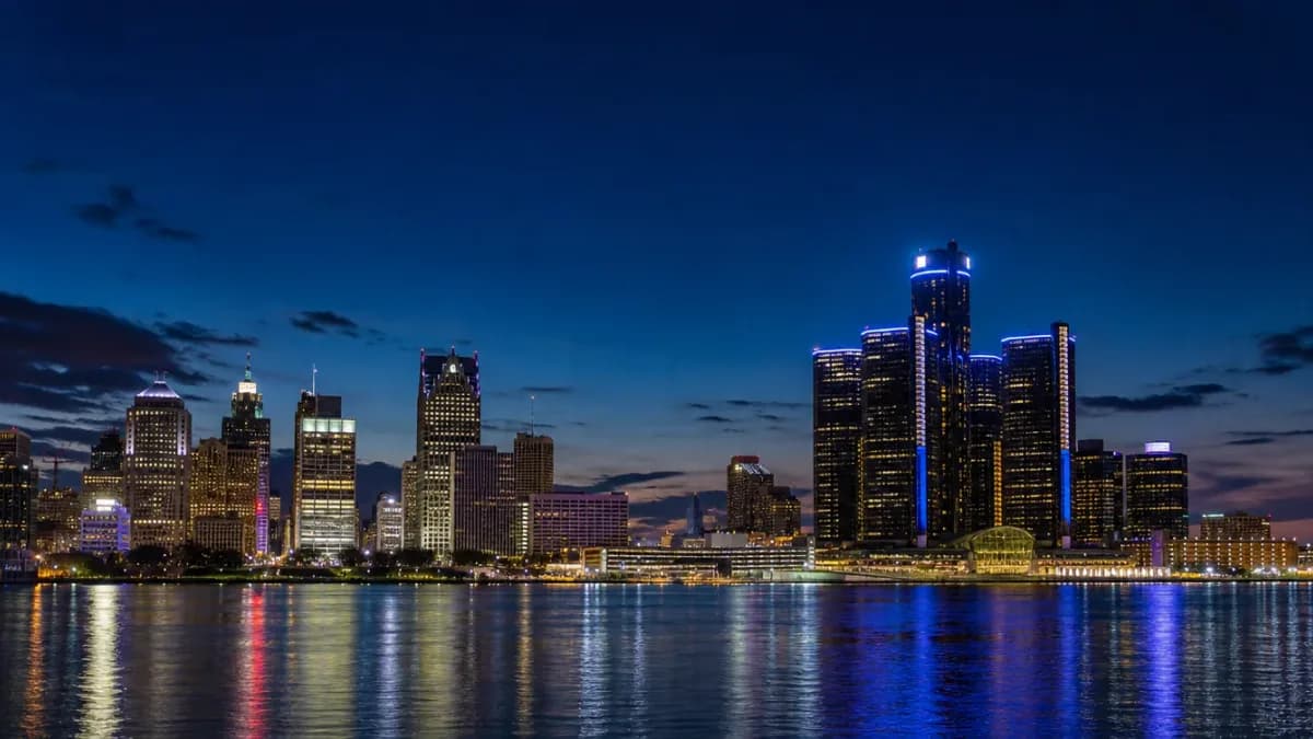 Detroit, Michigan at dusk